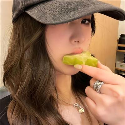 蝙蝙爱唱歌